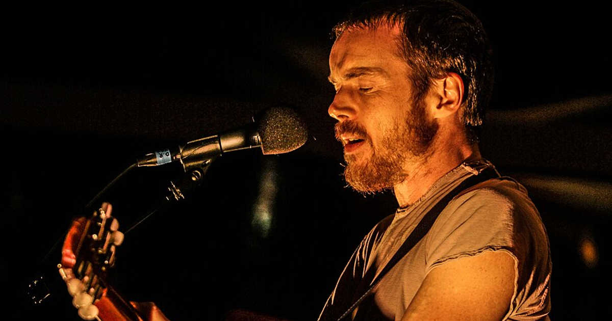 Irish singer-songwriter Damien Rice performing live in Paris